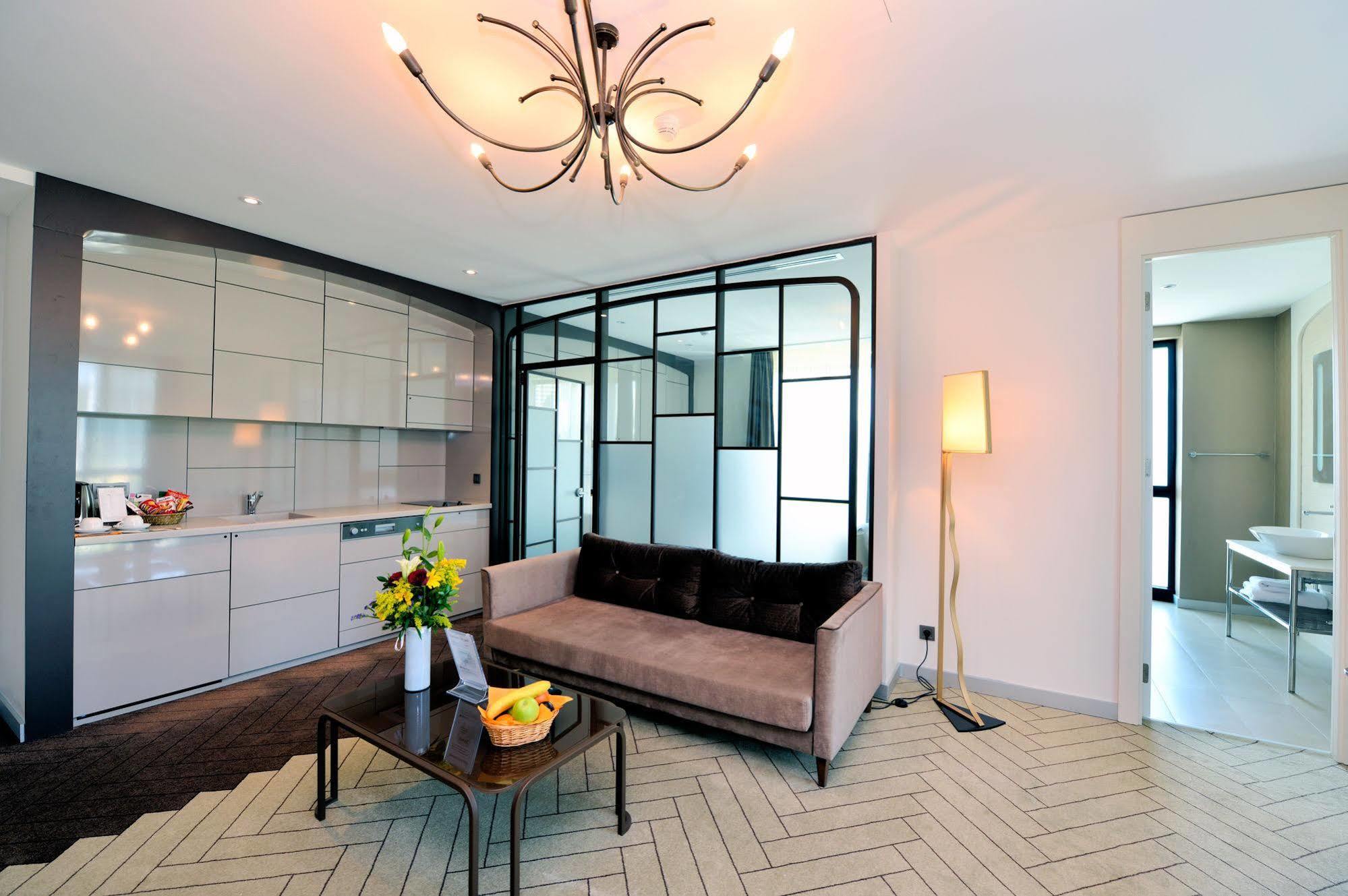 Upsuites Hotel Istanbul Exterior foto