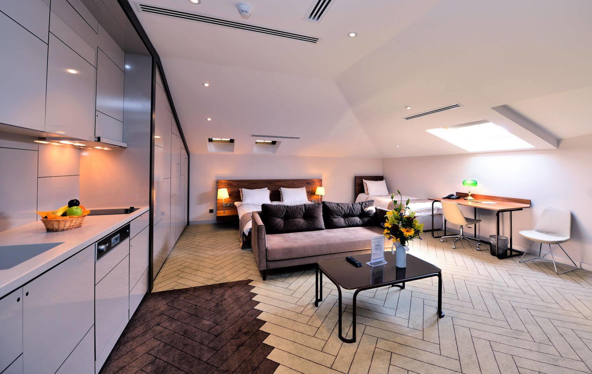 Upsuites Hotel Istanbul Exterior foto
