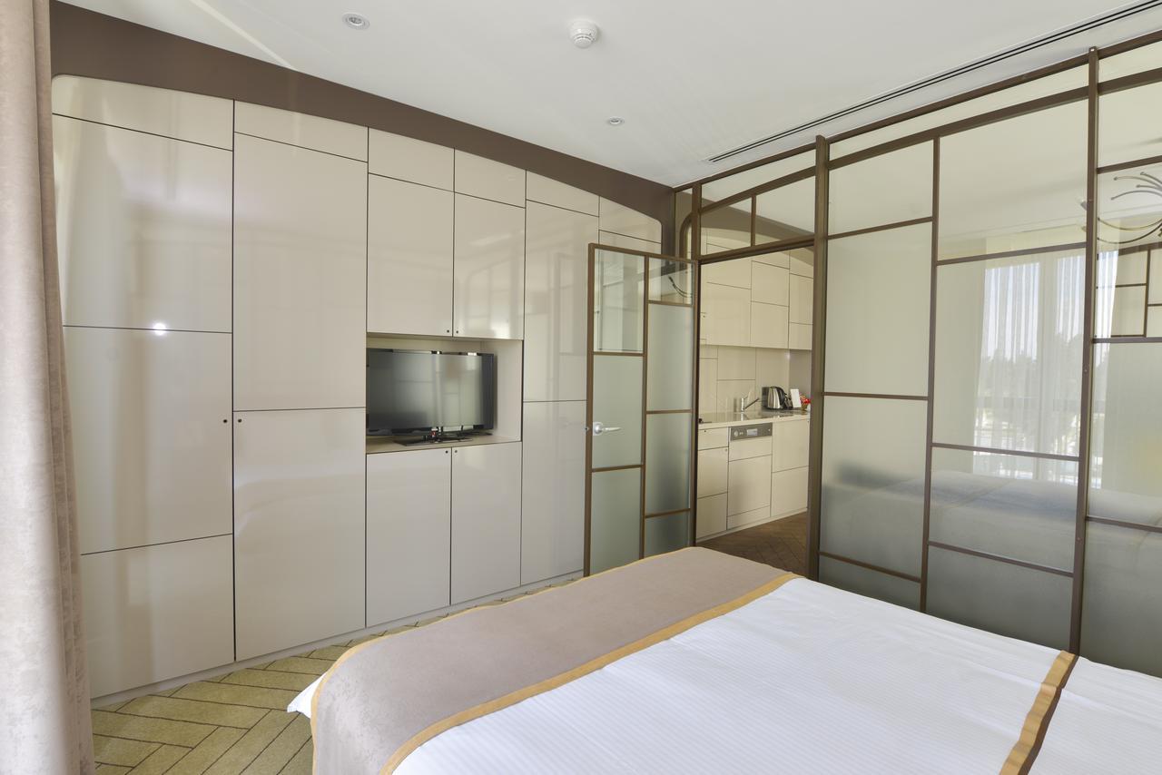 Upsuites Hotel Istanbul Exterior foto